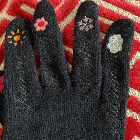 Moschino Lambswool Angora Stretch Embroidered Gloves Never Used Made in Italy - Picture 14 of 16